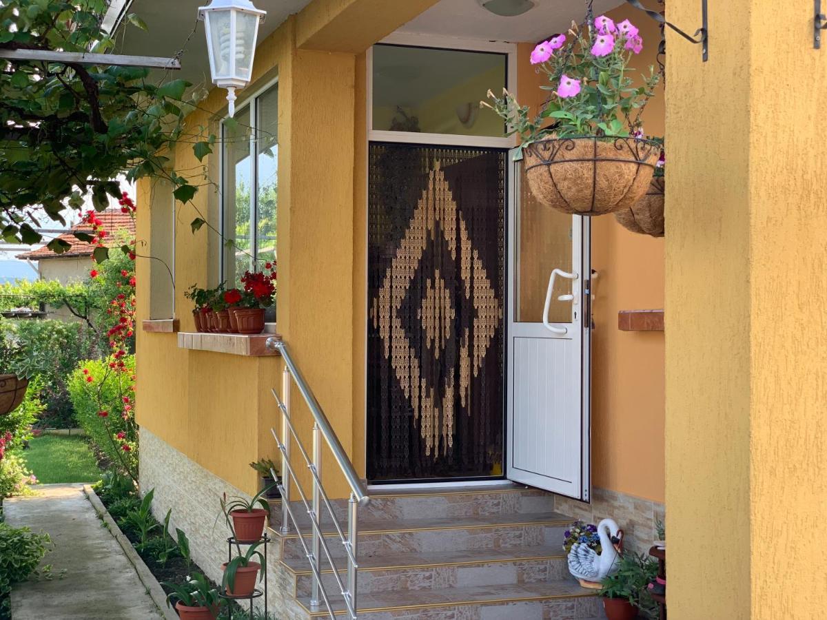 Вила В С. Габарево, Долината На Розите. Gabarevo Exterior foto